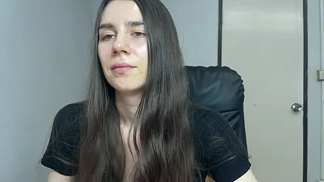 Snapshot of SassyJessi chatting on August 3, 2026, 9:15 am SassyJessi online show from August 3, 2026, 9:15 am