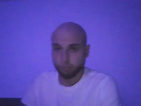 Snapshot of John_86 chatting on November 1, 2025, 10:03 pm John 86 online show from November 1, 2025, 10:03 pm