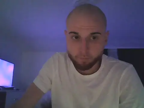 Snapshot of John_86 chatting on November 2, 2025, 4:45 pm John 86 online show from November 2, 2025, 4:45 pm