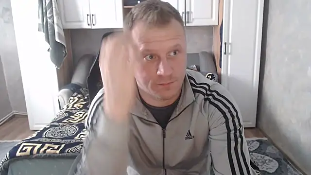 ANGELALEXYNO2024 online show from November 14, 2025, 9:24 am