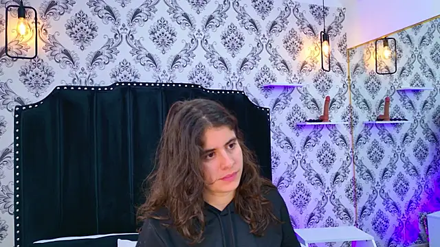 Snapshot of LexaDeRusso chatting on March 22, 2026, 12:18 pm LexaDeRusso online show from March 22, 2026, 12:18 pm