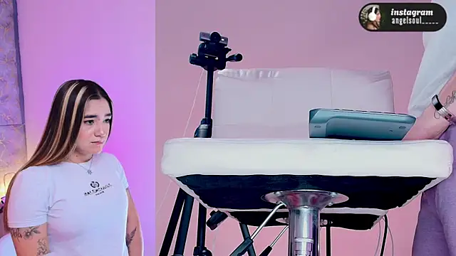 Angelst   online show from February 16, 2026, 6:34 am