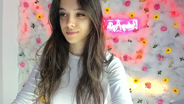 Snapshot of BabyAylin chatting on February 13, 2025, 7:13 am BabyAylin online show from February 13, 2025, 7:13 am