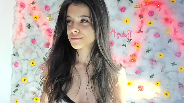 Snapshot of BabyAylin chatting on February 19, 2025, 12:55 pm BabyAylin online show from February 19, 2025, 12:55 pm