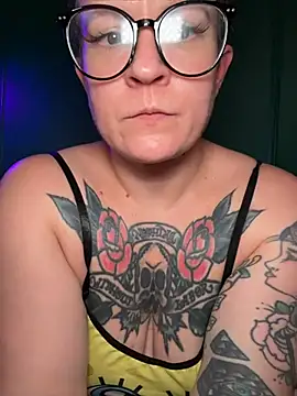quinnmariexo online show from July 5, 2026, 7:54 pm