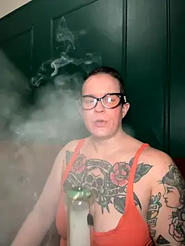 quinnmariexo online show from October 7, 2025, 11:06 pm