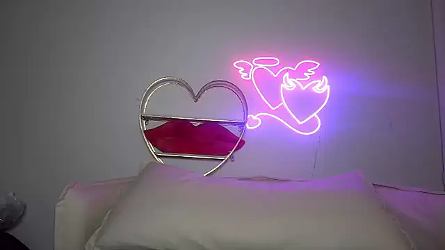 quinnmariexo online show from January 17, 2026, 9:29 pm