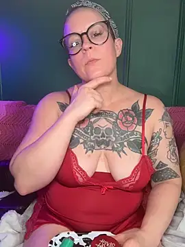 Snapshot of quinnmariexo chatting on June 14, 2026, 10:55 pm quinnmariexo online show from June 14, 2026, 10:55 pm