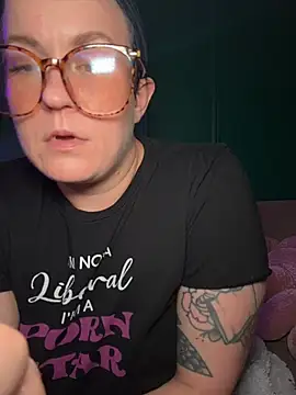 quinnmariexo online show from July 16, 2026, 6:54 am