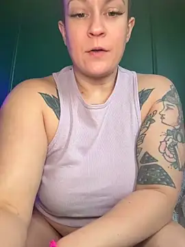 Snapshot of quinnmariexo chatting on June 2, 2026, 3:23 pm quinnmariexo online show from June 2, 2026, 3:23 pm
