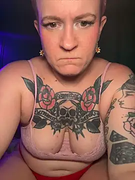 quinnmariexo online show from June 30, 2026, 7:47 pm