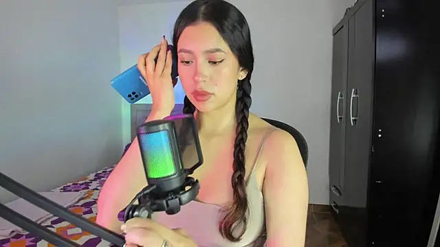 Snapshot of youpinkgirl_ chatting on November 7, 2025, 9:08 pm youpinkgirl online show from November 7, 2025, 9:08 pm