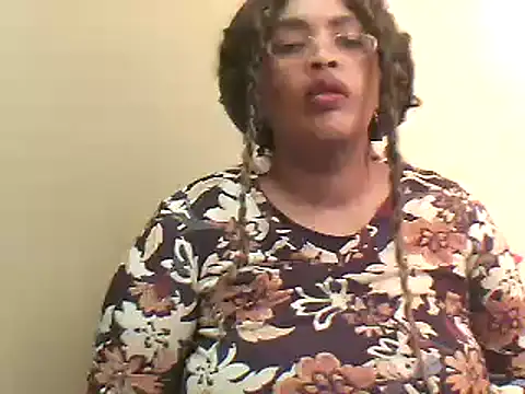 Snapshot of SexxyBoob chatting on June 27, 2026, 11:05 am SexxyBoob online show from June 27, 2026, 11:05 am