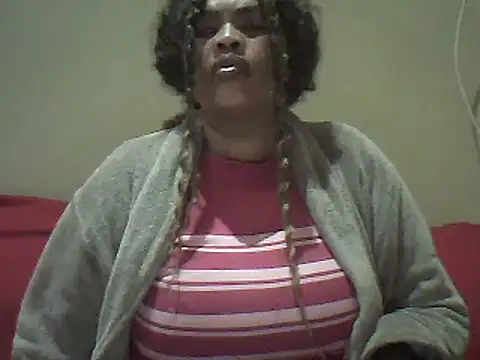 Snapshot of SexxyBoob chatting on July 4, 2026, 11:20 pm SexxyBoob online show from July 4, 2026, 11:20 pm