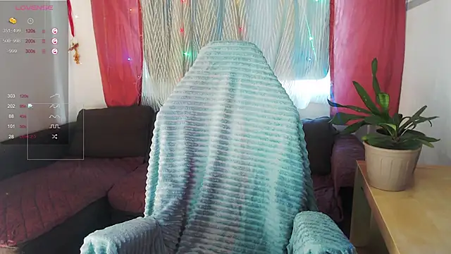 Snapshot of Liset_Monro chatting on May 12, 2026, 5:15 am Liset Monro online show from May 12, 2026, 5:15 am