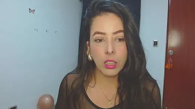 Snapshot of ella_peck chatting on November 6, 2025, 6:17 am ella peck online show from November 6, 2025, 6:17 am