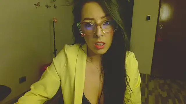 Snapshot of ella_peck chatting on December 2, 2025, 4:58 am ella peck online show from December 2, 2025, 4:58 am