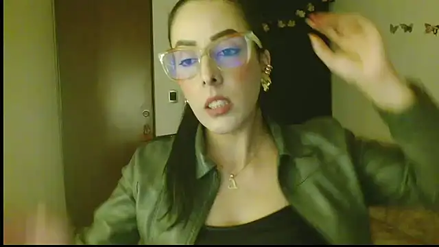 ella peck online show from April 21, 2026, 3:57 am