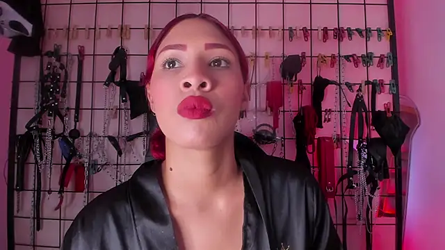 charrlotte quinn online show from January 12, 2026, 3:08 pm