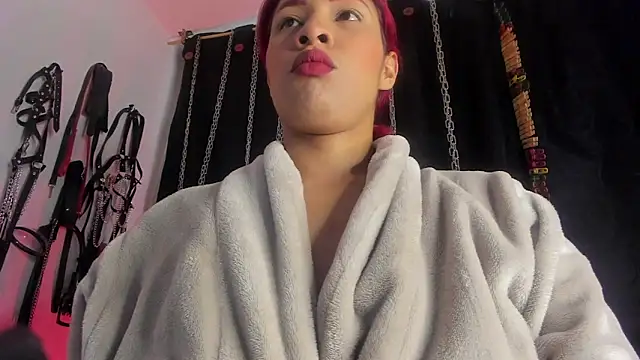 charrlotte quinn online show from February 5, 2026, 12:45 pm