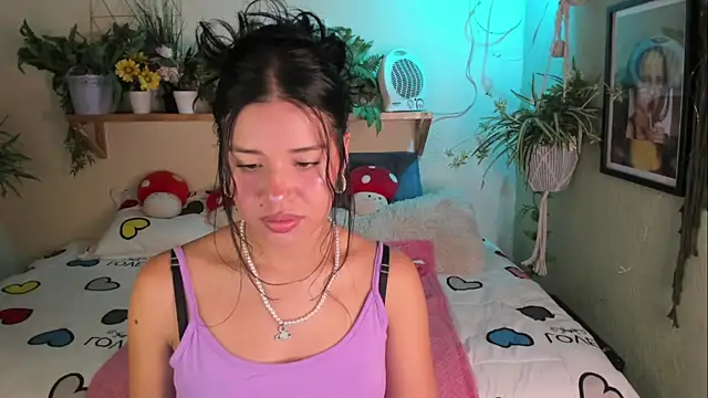 MiaaRose online show from April 22, 2026, 6:25 pm