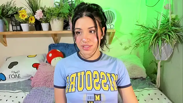 MiaaRose online show from October 21, 2025, 5:45 pm