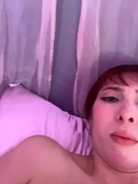 Snapshot of lanaturner_ chatting on November 11, 2025, 5:08 pm lanaturner online show from November 11, 2025, 5:08 pm