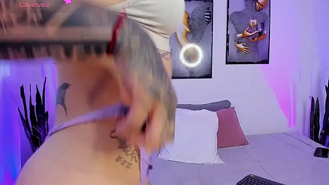 Stanlor1226 online show from February 9, 2026, 11:14 pm