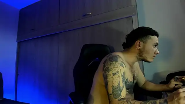 Snapshot of male_pussy chatting on December 1, 2025, 9:04 pm male pussy online show from December 1, 2025, 9:04 pm