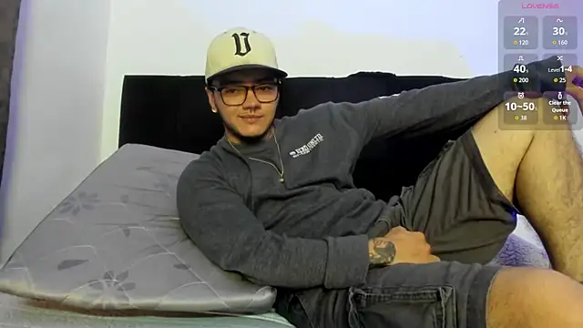Snapshot of male_pussy chatting on April 3, 2026, 1:23 am male pussy online show from April 3, 2026, 1:23 am