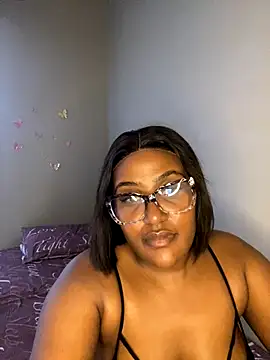 Snapshot of yummydoll97 chatting on November 14, 2025, 2:54 pm yummydoll97 online show from November 14, 2025, 2:54 pm