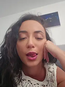 Snapshot of KatherineRyder chatting on June 29, 2026, 12:16 pm KatherineRyder online show from June 29, 2026, 12:16 pm