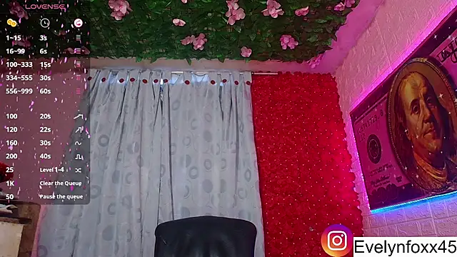 Snapshot of eve_foxx chatting on November 7, 2025, 10:03 pm eve foxx online show from November 7, 2025, 10:03 pm