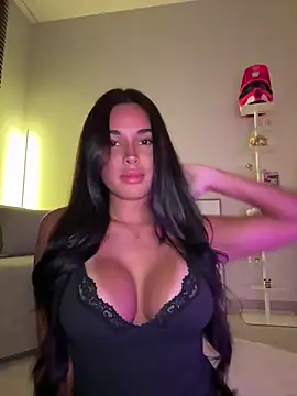 Lizhush  online show from April 7, 2026, 3:58 pm