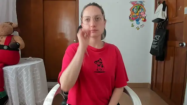 Snapshot of Adele_johnsonn1 chatting on June 10, 2026, 7:48 pm Adele johnsonn1 online show from June 10, 2026, 7:48 pm