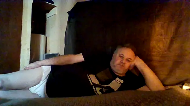 Snapshot of Nightshade7712 chatting on November 5, 2025, 7:00 am Nightshade7712 online show from November 5, 2025, 7:00 am