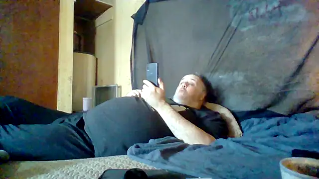 Snapshot of Nightshade7712 chatting on December 2, 2025, 5:25 pm Nightshade7712 online show from December 2, 2025, 5:25 pm