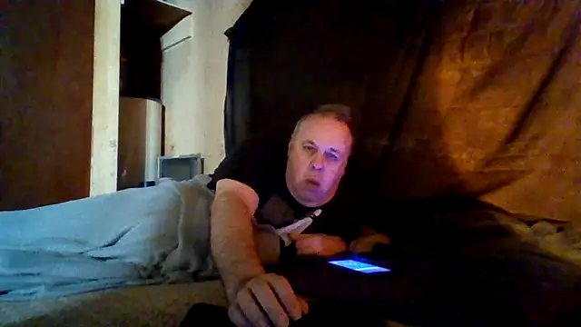 Snapshot of Nightshade7712 chatting on December 3, 2025, 9:03 pm Nightshade7712 online show from December 3, 2025, 9:03 pm