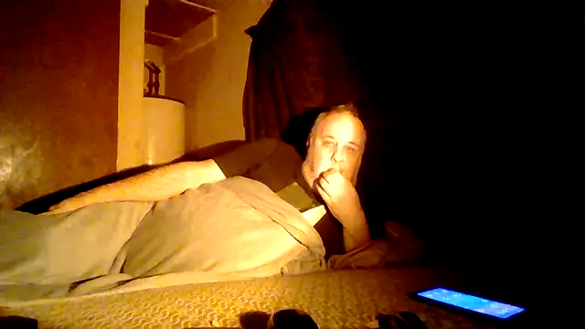 Snapshot of Nightshade7712 chatting on November 19, 2025, 8:53 pm Nightshade7712 online show from November 19, 2025, 8:53 pm