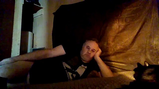 Snapshot of Nightshade7712 chatting on October 10, 2025, 10:43 pm Nightshade7712 online show from October 10, 2025, 10:43 pm