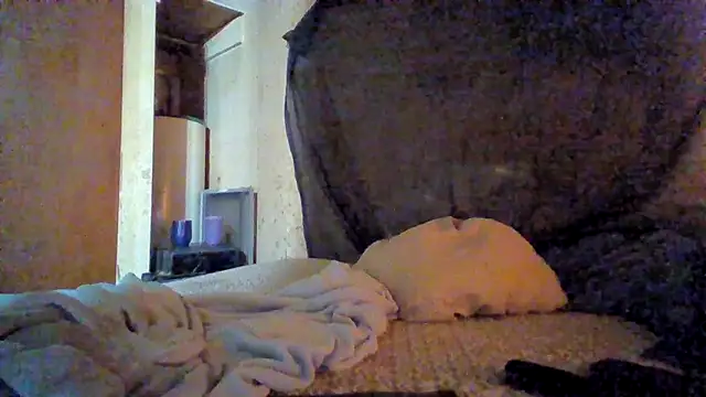 Snapshot of Nightshade7712 chatting on November 21, 2025, 9:14 pm Nightshade7712 online show from November 21, 2025, 9:14 pm