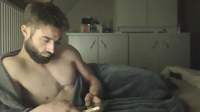 Snapshot of Vekie_007 chatting on May 16, 2026, 2:10 am Vekie 007 online show from May 16, 2026, 2:10 am