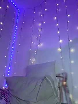 Snapshot of Grecia_21 chatting on October 10, 2025, 7:25 pm Grecia 21 online show from October 10, 2025, 7:25 pm