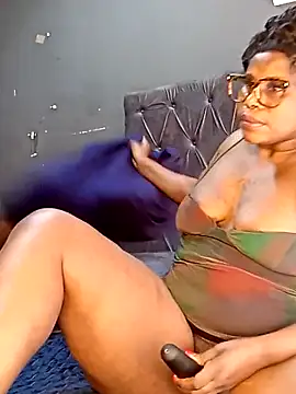 Snapshot of Nattybae09 chatting on November 5, 2025, 6:27 am Nattybae09 online show from November 5, 2025, 6:27 am