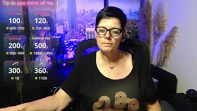 Snapshot of ninarandmann chatting on July 23, 2026, 4:47 pm ninarandmann online show from July 23, 2026, 4:47 pm