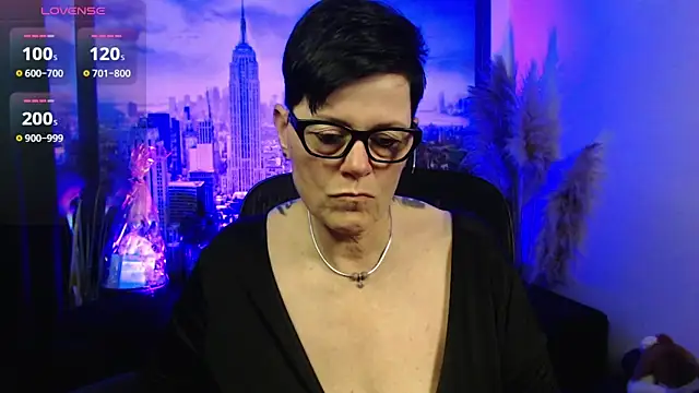 ninarandmann online show from March 19, 2026, 5:02 pm