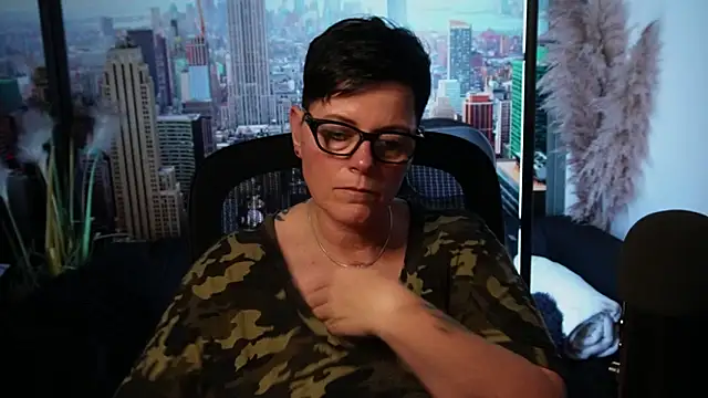 Snapshot of ninarandmann chatting on November 12, 2025, 7:29 pm ninarandmann online show from November 12, 2025, 7:29 pm