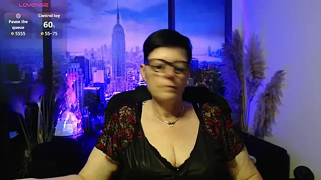 Snapshot of ninarandmann chatting on May 27, 2026, 4:25 pm ninarandmann online show from May 27, 2026, 4:25 pm
