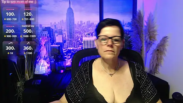 Snapshot of ninarandmann chatting on July 4, 2026, 2:10 pm ninarandmann online show from July 4, 2026, 2:10 pm