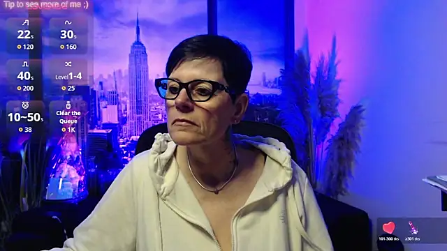 ninarandmann online show from May 5, 2026, 3:59 pm